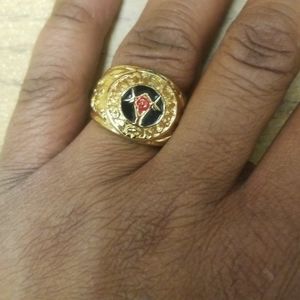 Size 8 Masonic ring